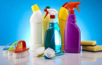 Hogyan kell biztonságosan tárolni a vegyi termékeket a mindennapi életben?